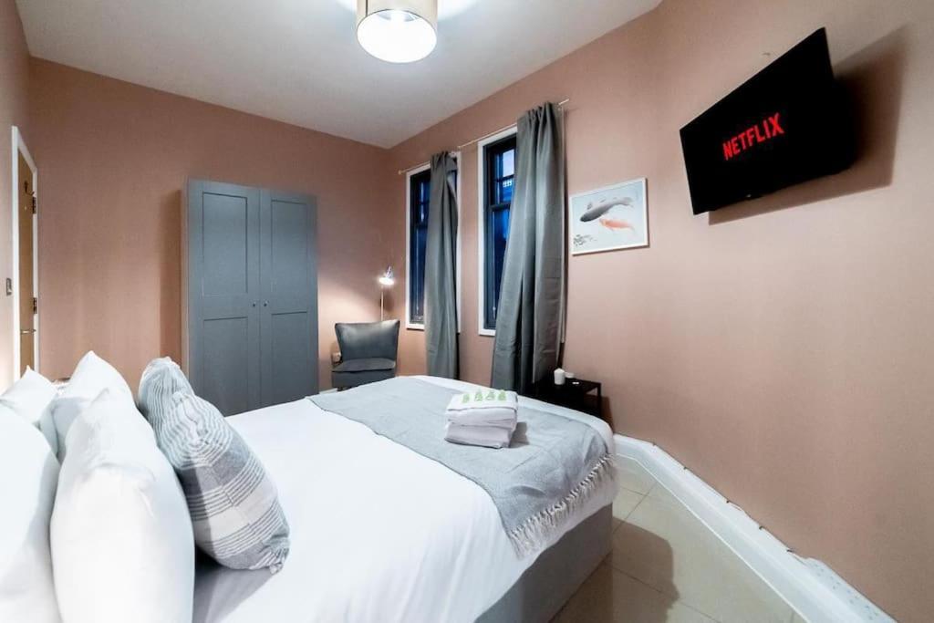 2 Bedroom Apartment London Exterior photo